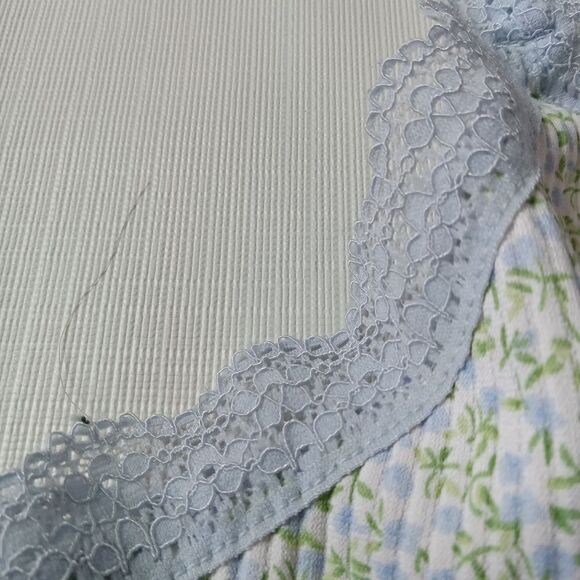 H&M Blue and Green Lace Trim Floral Print Cropped Ribbed Camisole Women's Large - Picture 7 of 12